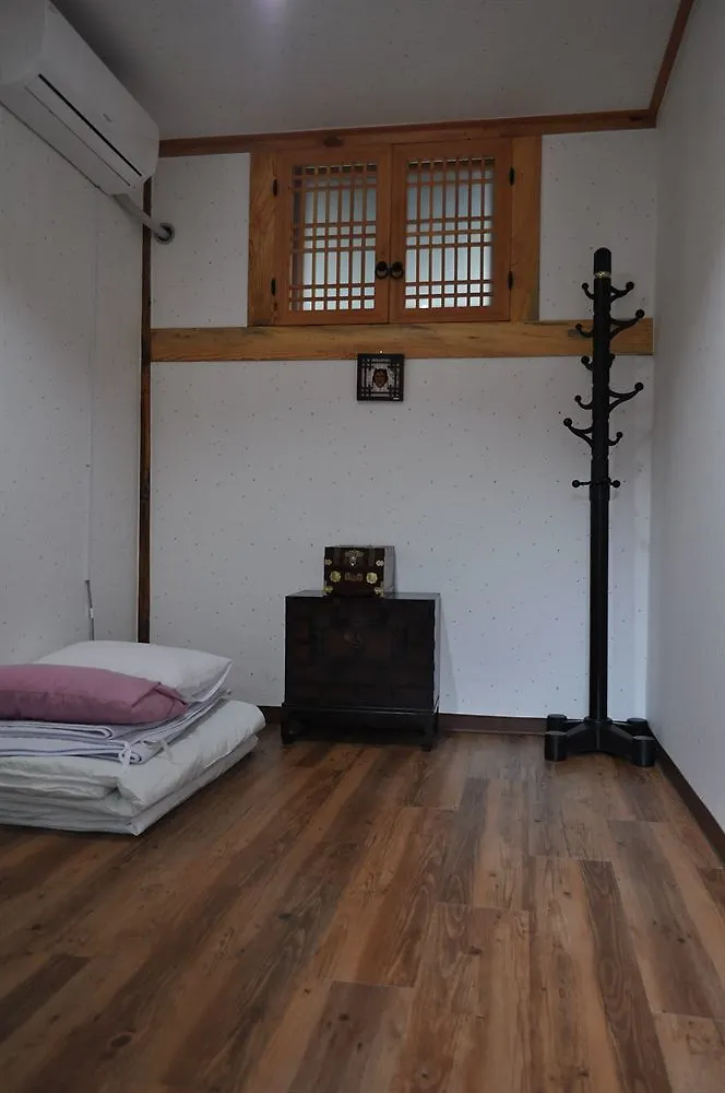 *** Guest house Yoos Family Guesthouse Seoul South Korea